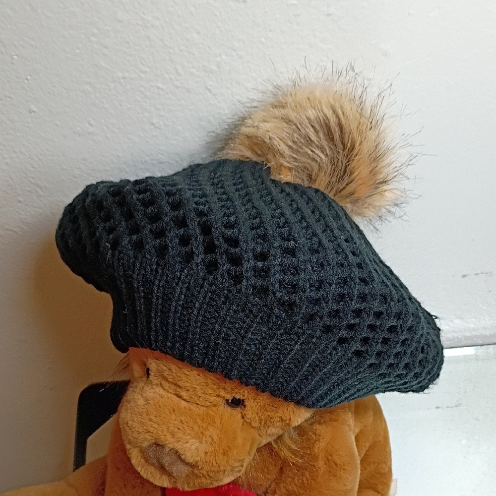 Chic Black Knit Beret with Faux Fur Pom